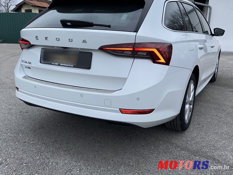 2020' Skoda Octavia Combi photo #5