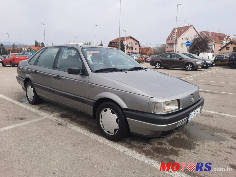 1991' Volkswagen Passat Cl Td photo #1