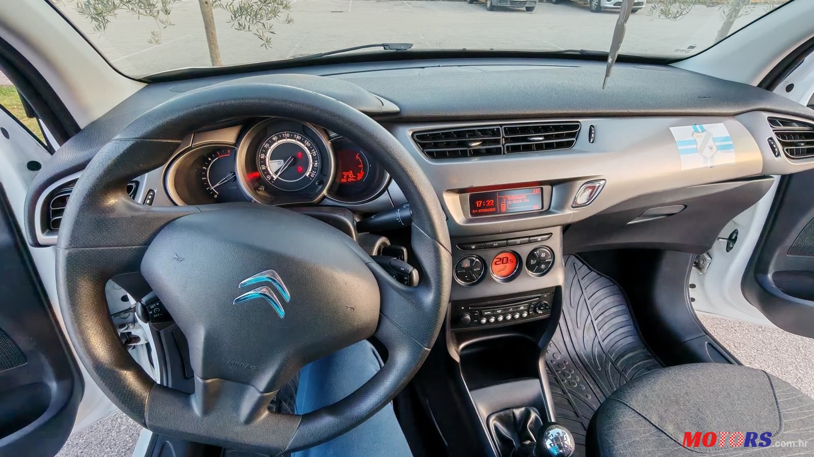 2015' Citroen C3 1,6 Hdi photo #6