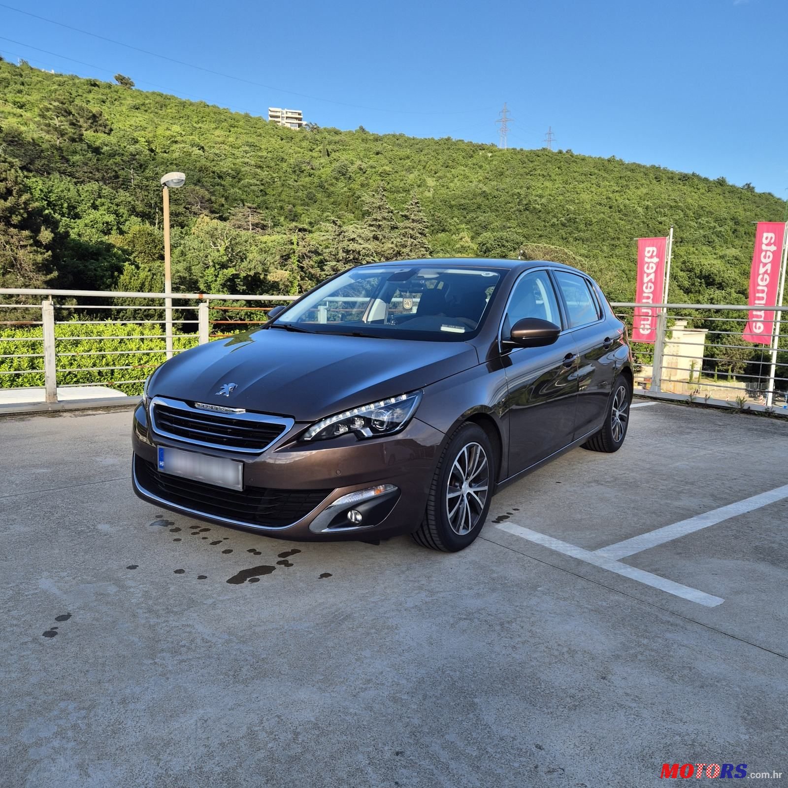 2015' Peugeot 308 1,6 Bluehdi photo #1
