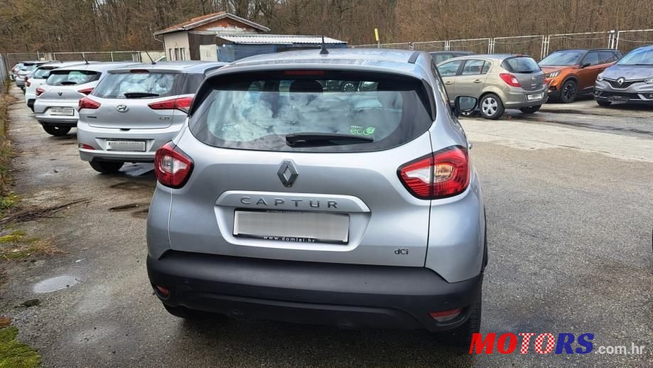 2014' Renault Captur Dci 90 Edc photo #5