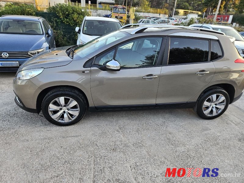 2016' Peugeot 2008 photo #2