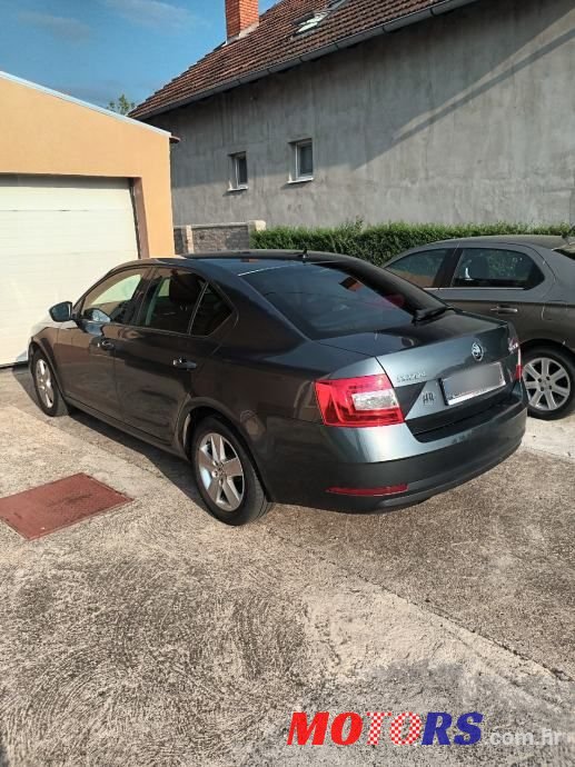 2020' Skoda Octavia 1.6 Tdi photo #4
