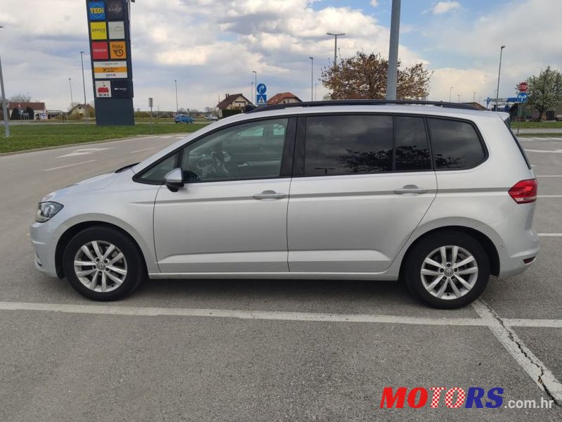 2016' Volkswagen Touran 1,6 Tdi Bmt photo #1