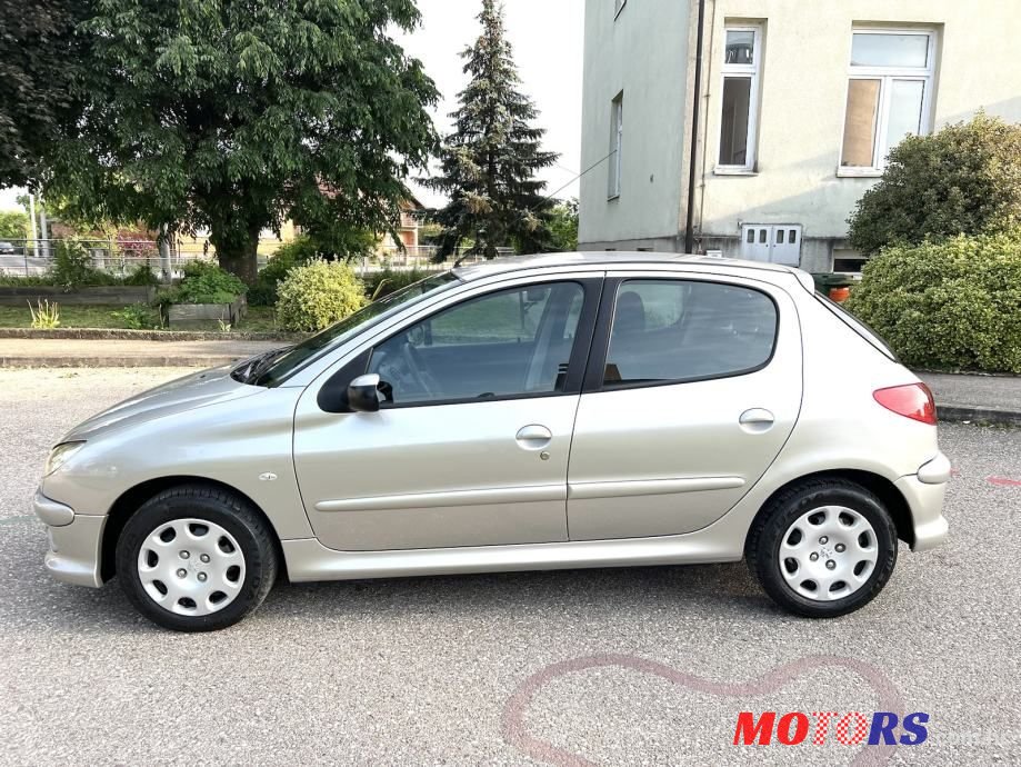 2005' Peugeot 206 photo #4