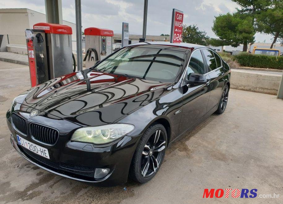 2012' BMW Serija 5 520D photo #1