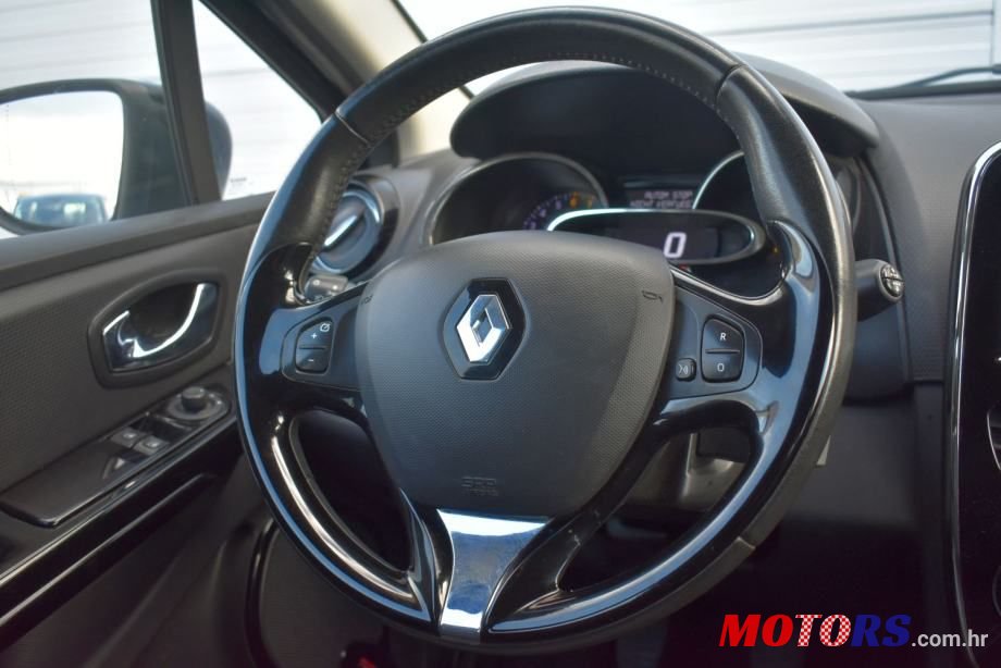 2014' Renault Clio photo #4