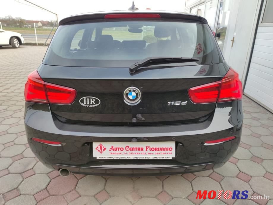 2017' BMW Serija 1 116D photo #6