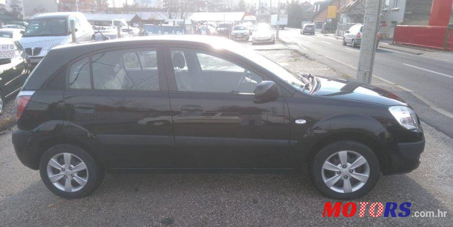 2009' Kia Rio 1.5 Crdi photo #1