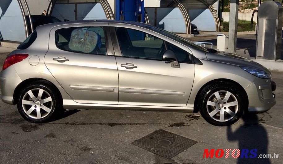 2009' Peugeot 308 1,6 16V Vti photo #1