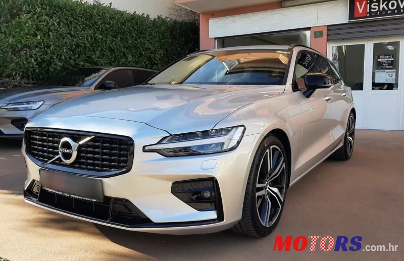 2021' Volvo V60 D4 R-Design photo #1