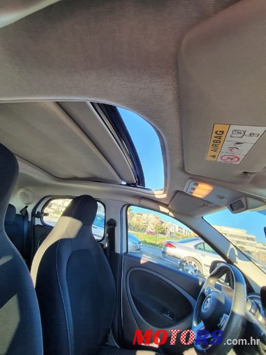 2016' Smart Forfour 1,0 photo #5