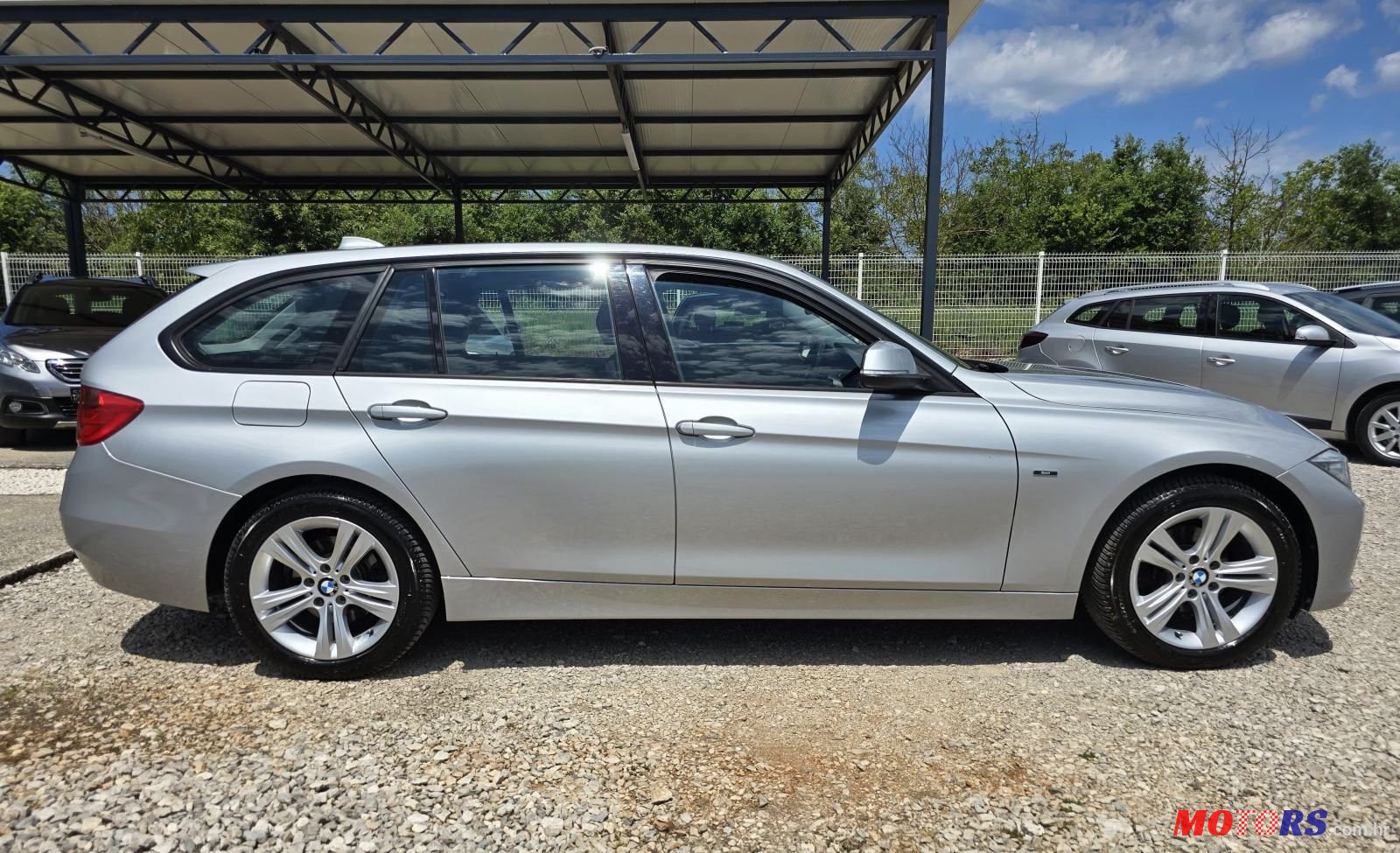 2013' BMW Serija 3 316D photo #6