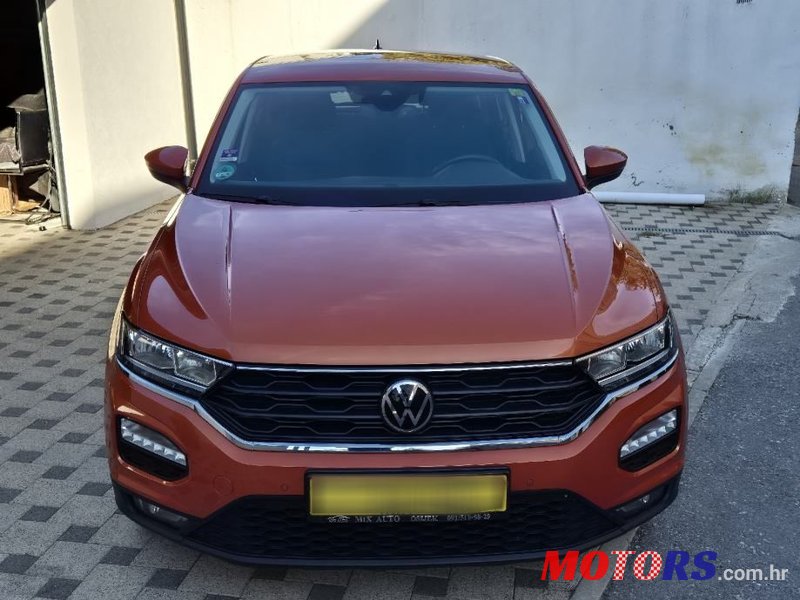 2020' Volkswagen T-Roc 1.6 Tdi photo #2