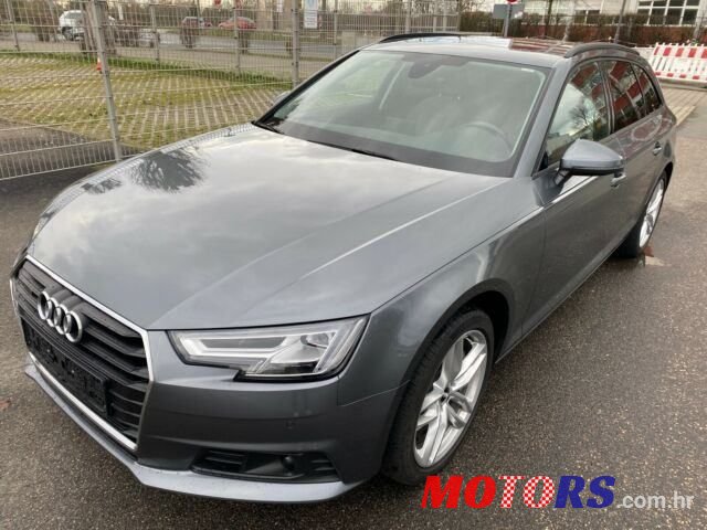 2019' Audi A4 Avant photo #1