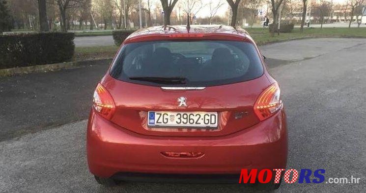 2013' Peugeot 208 1,6 E-Hdi photo #2