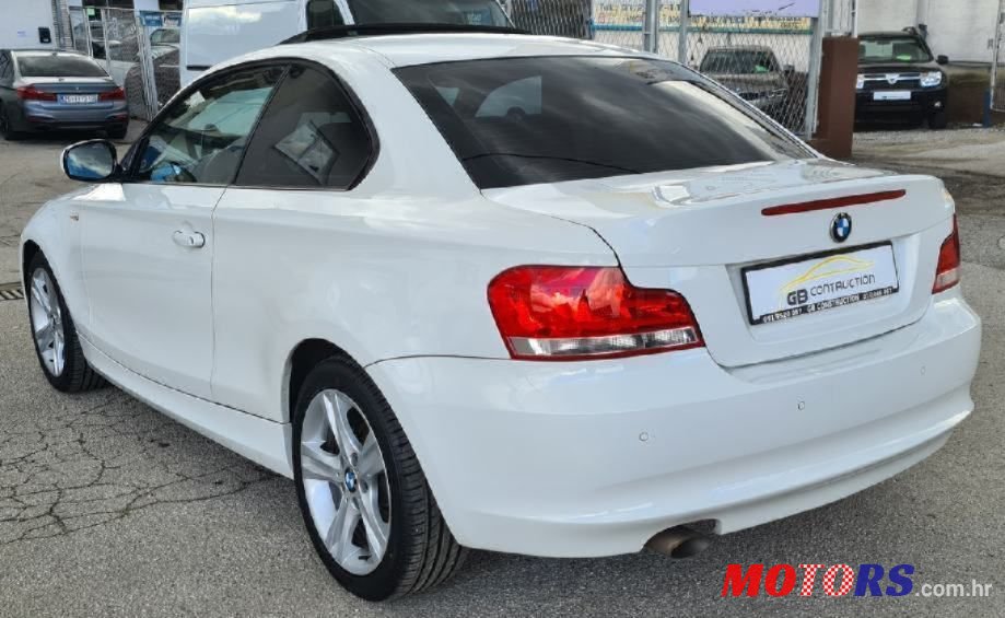 2012' BMW Serija 1 118D photo #3