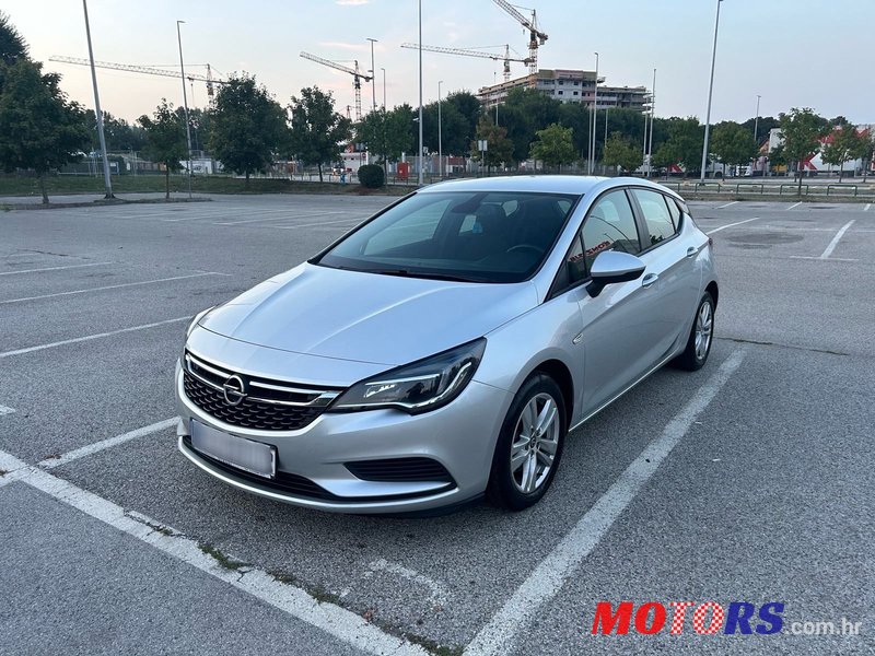 2017' Opel Astra 1.6 Cdti photo #1