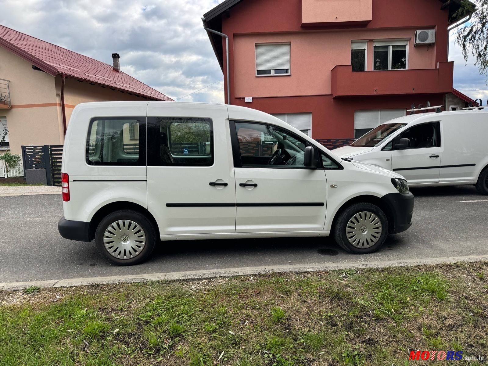 2015' Volkswagen Caddy 1,6 Tdi Bmt photo #3