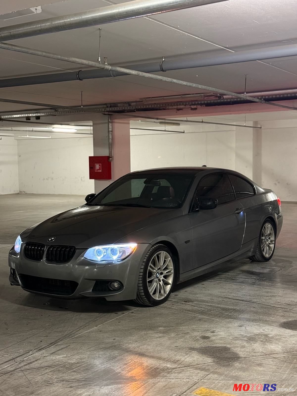 2010' BMW Serija 3 320D photo #1