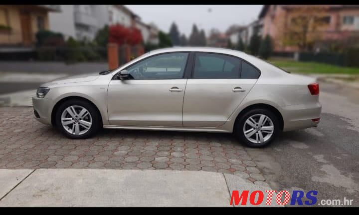 2012' Volkswagen Jetta 1,6 Tdi photo #4