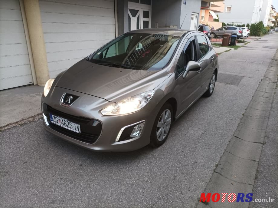 2012' Peugeot 308 1,6 E-Hdi photo #1