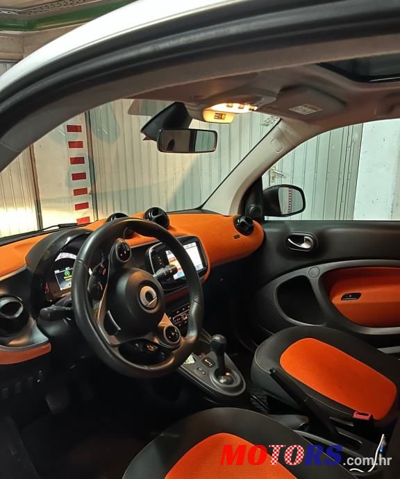 2016' Smart Fortwo photo #6