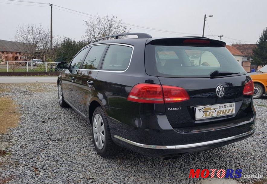 2011' Volkswagen Passat Variant 2,0 Tdi photo #1