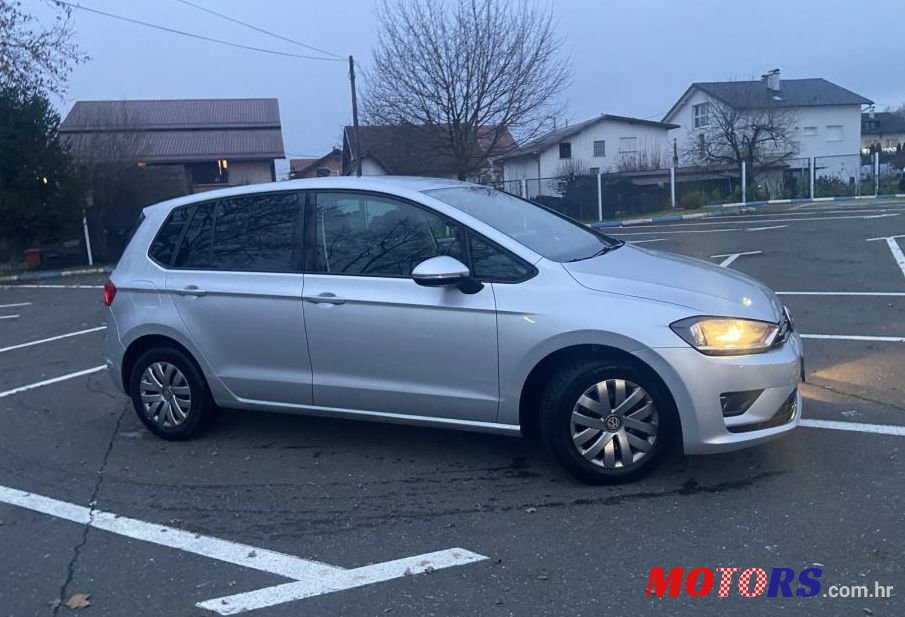 2015' Volkswagen Golf Sportsvan 1.6 Tdi photo #1