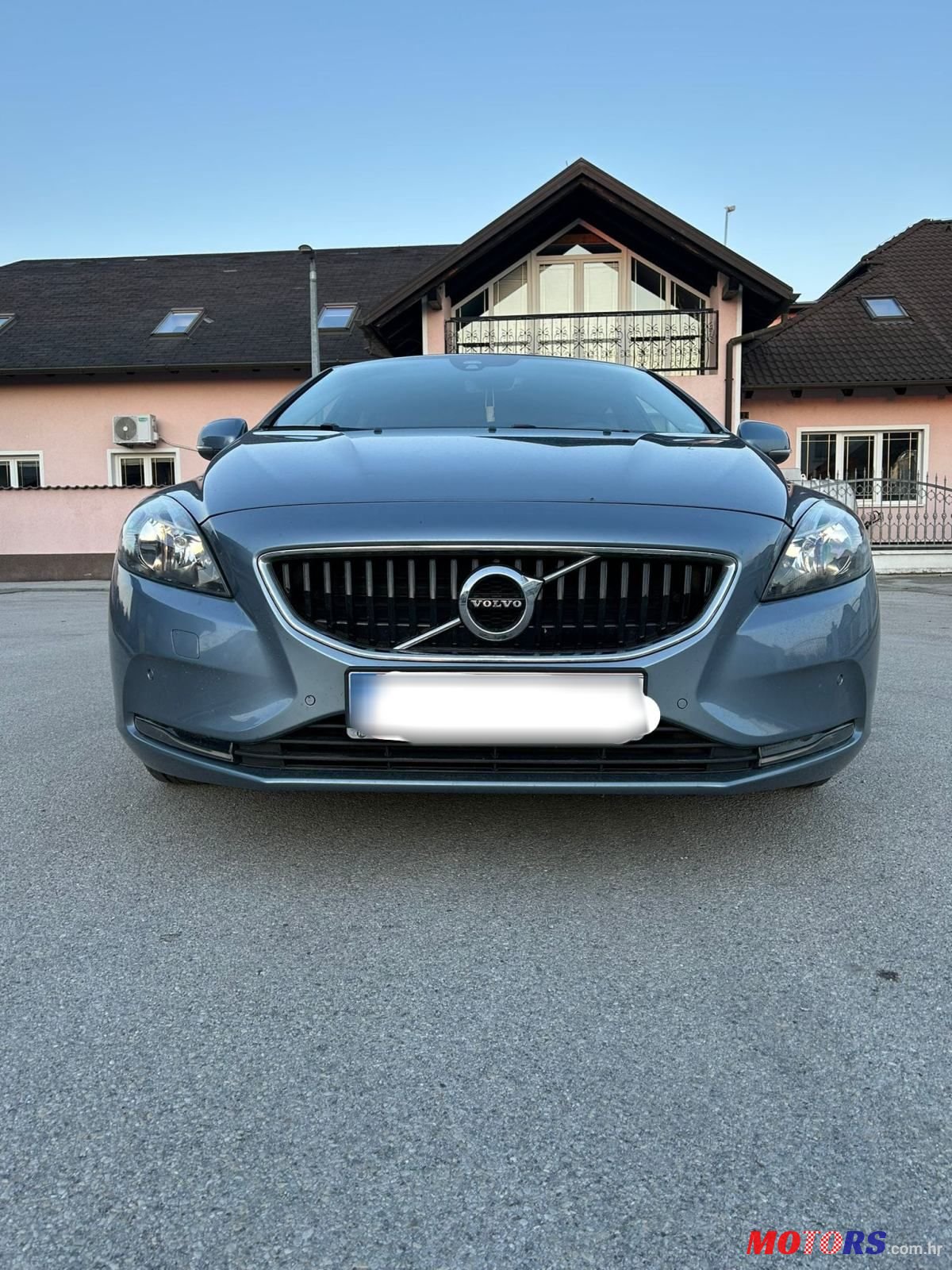 2016' Volvo V40 D2 photo #1