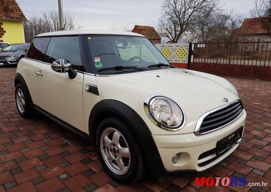 2010' MINI One 1,6 Tdi photo #1