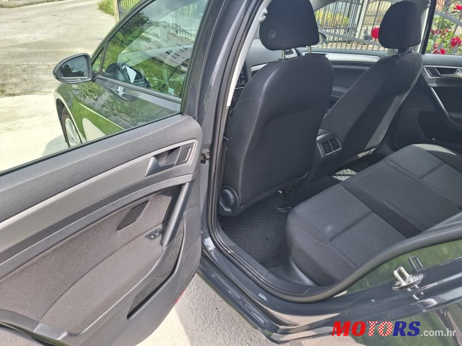 2017' Volkswagen Golf VII 1,6 Tdi photo #5