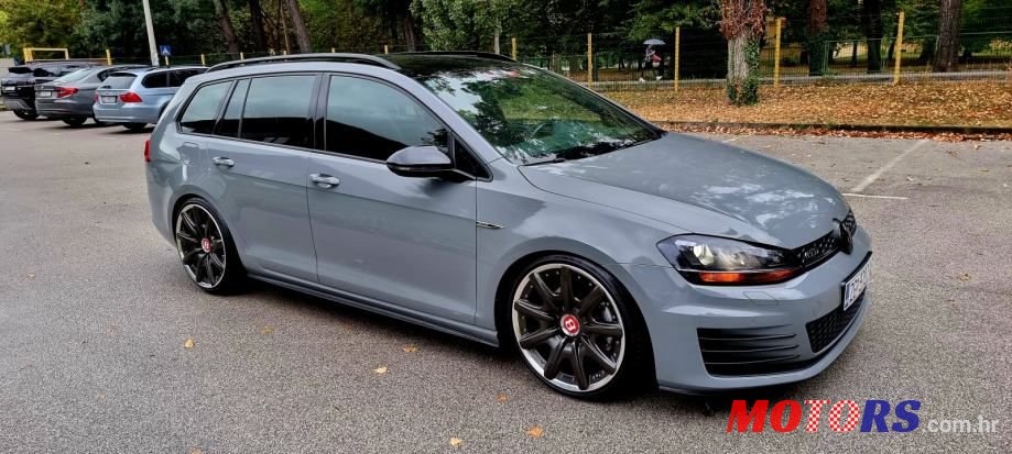 2017' Volkswagen Golf 7 2,0 Gtd photo #1