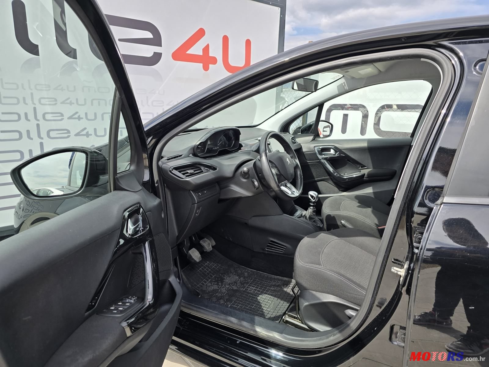 2018' Peugeot 208 1,5 Bluehdi photo #6