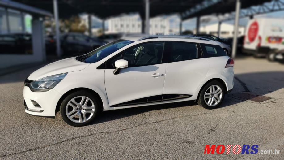 2019' Renault Clio photo #4