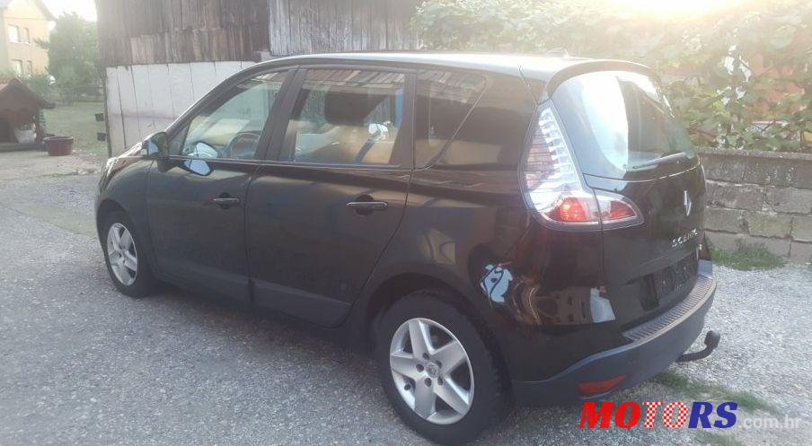 2013' Renault Scenic 1,5 Dci photo #1