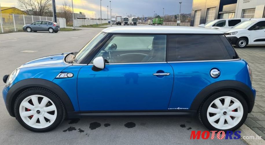 2007' MINI Cooper Cooper photo #1