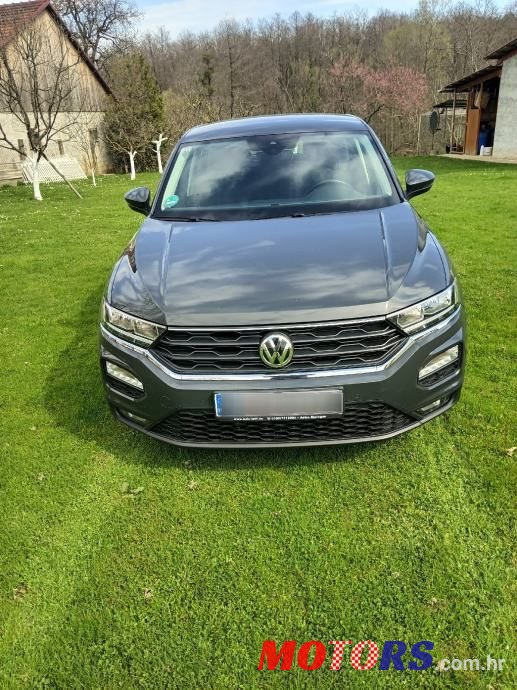 2019' Volkswagen T-Roc 1,6 Tdi photo #1