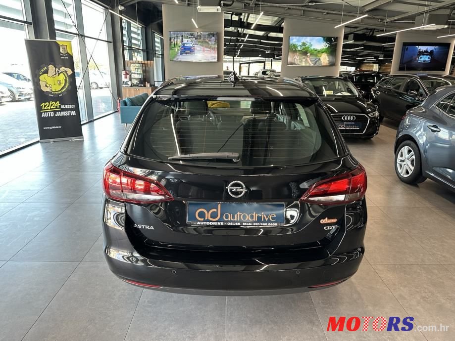 2017' Opel Astra Karavan photo #5