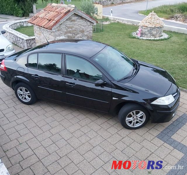 2009' Renault photo #1