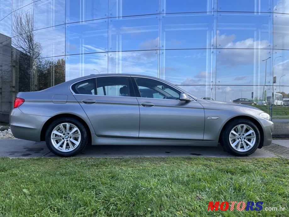 2012' BMW Serija 5 520D photo #6