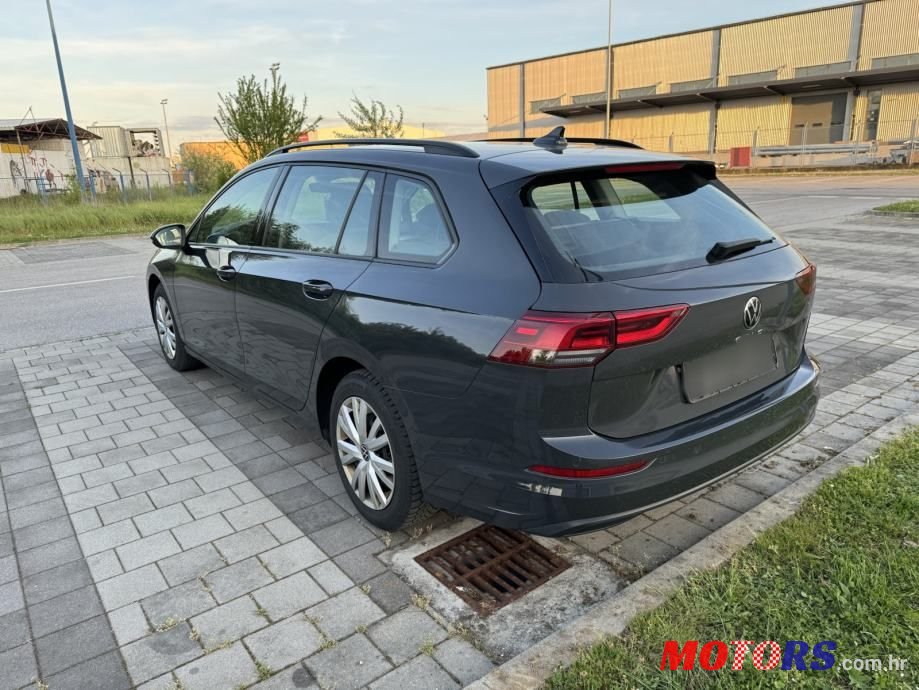 2021' Volkswagen Golf VIII Variant photo #4