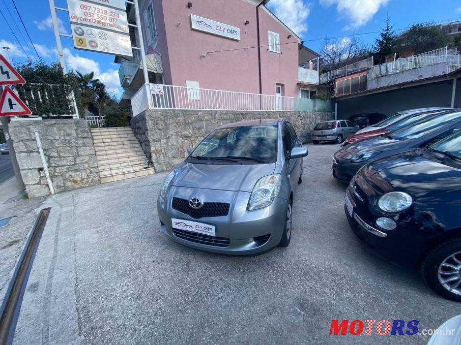 2008' Toyota Yaris 1,0 Vvt-I Cool photo #1