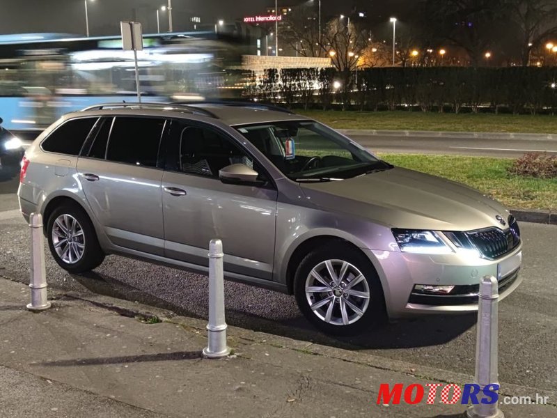 2019' Skoda Octavia Combi photo #1