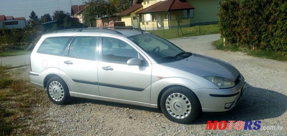 2003' Ford Focus Karavan photo #2