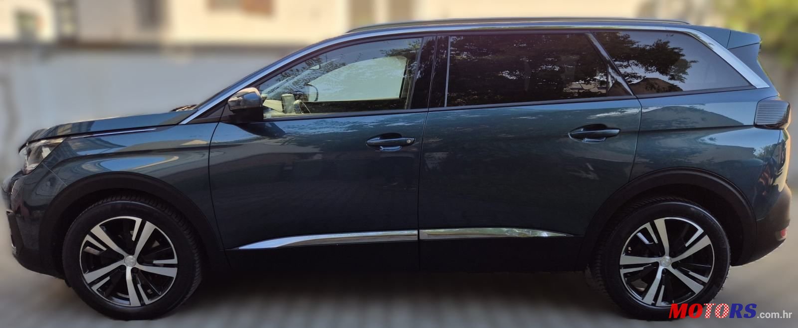 2019' Peugeot 5008 1,2 Puretech photo #2