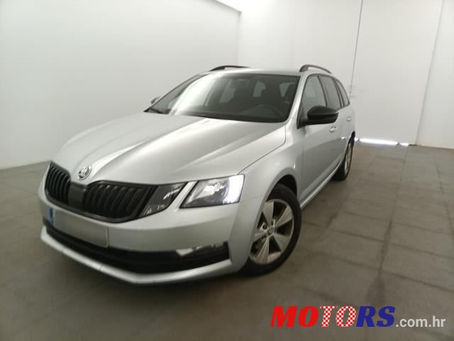 2019' Skoda Octavia Combi photo #1