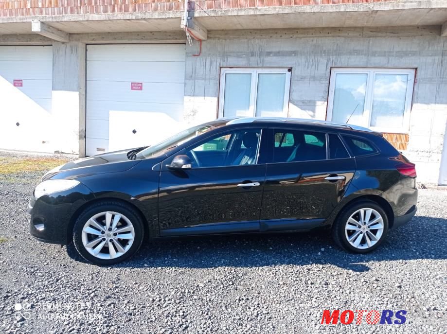 2011' Renault Megane Grandtour photo #5