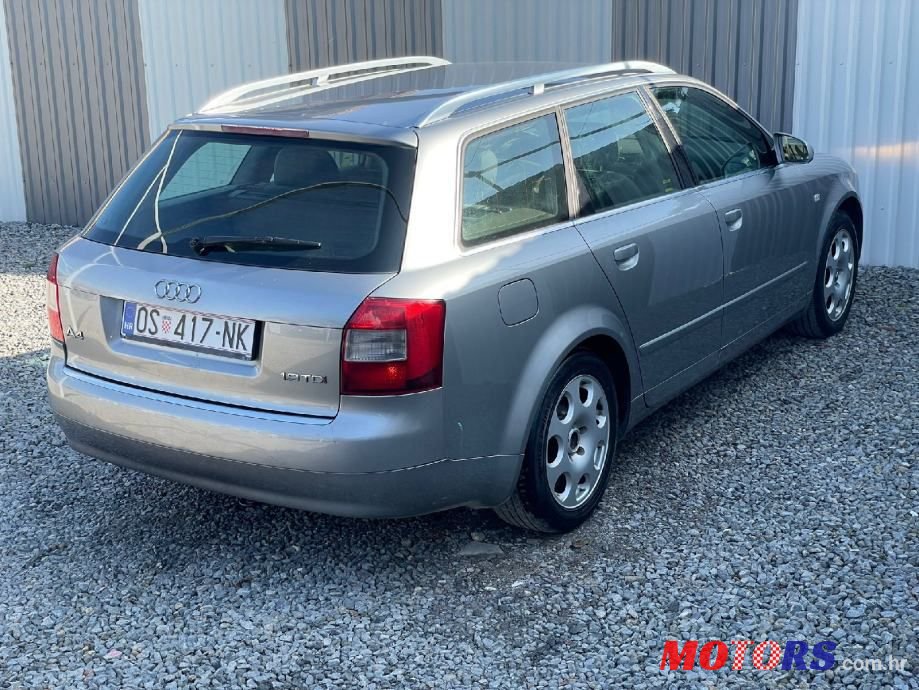 2002' Audi A4 Avant photo #6