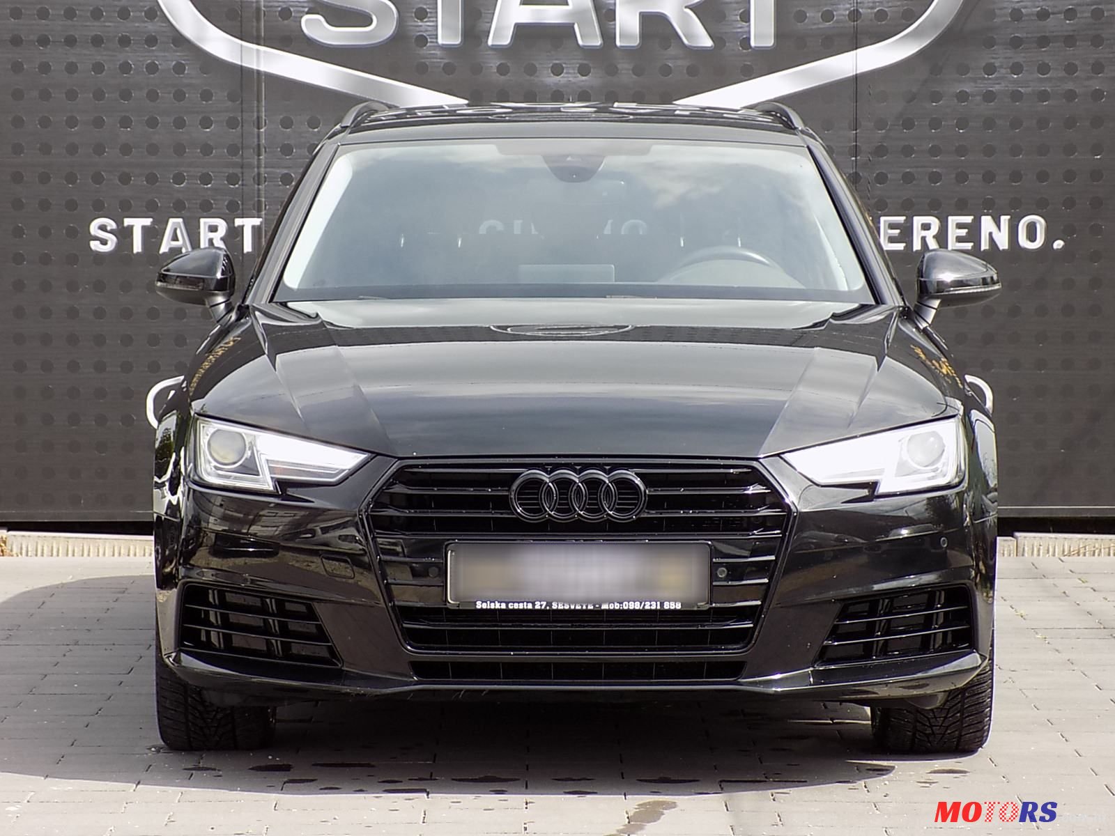 2017' Audi A4 Avant photo #2